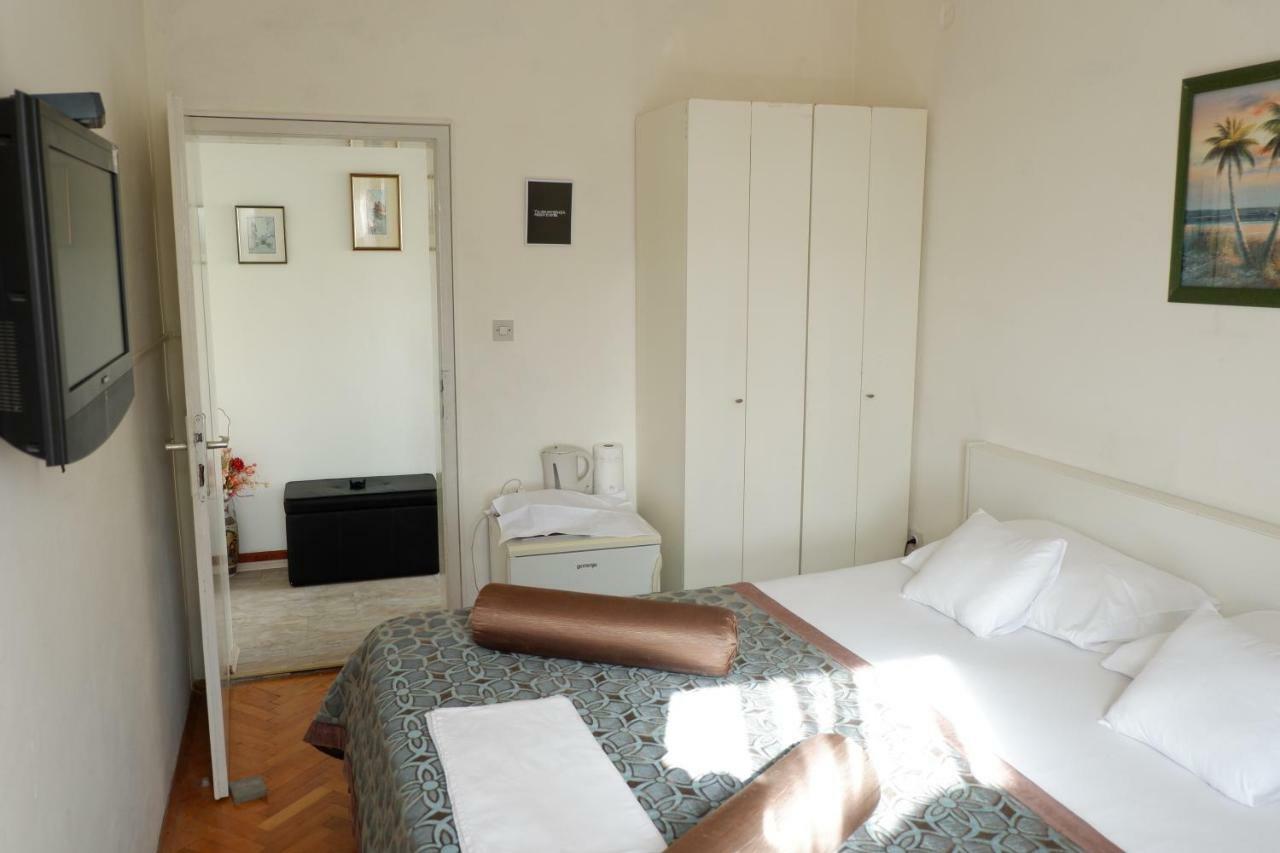 קאבטאט Epidaurum Apartments מראה חיצוני תמונה